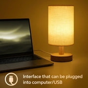 مصباح طاولة - مصباح دافئ بمنفذ شحن USB مع غطاء مصباح من الكتان وقاعدة خشبية (مفتاح تشغيل بزر وإضاءة ثابتة)